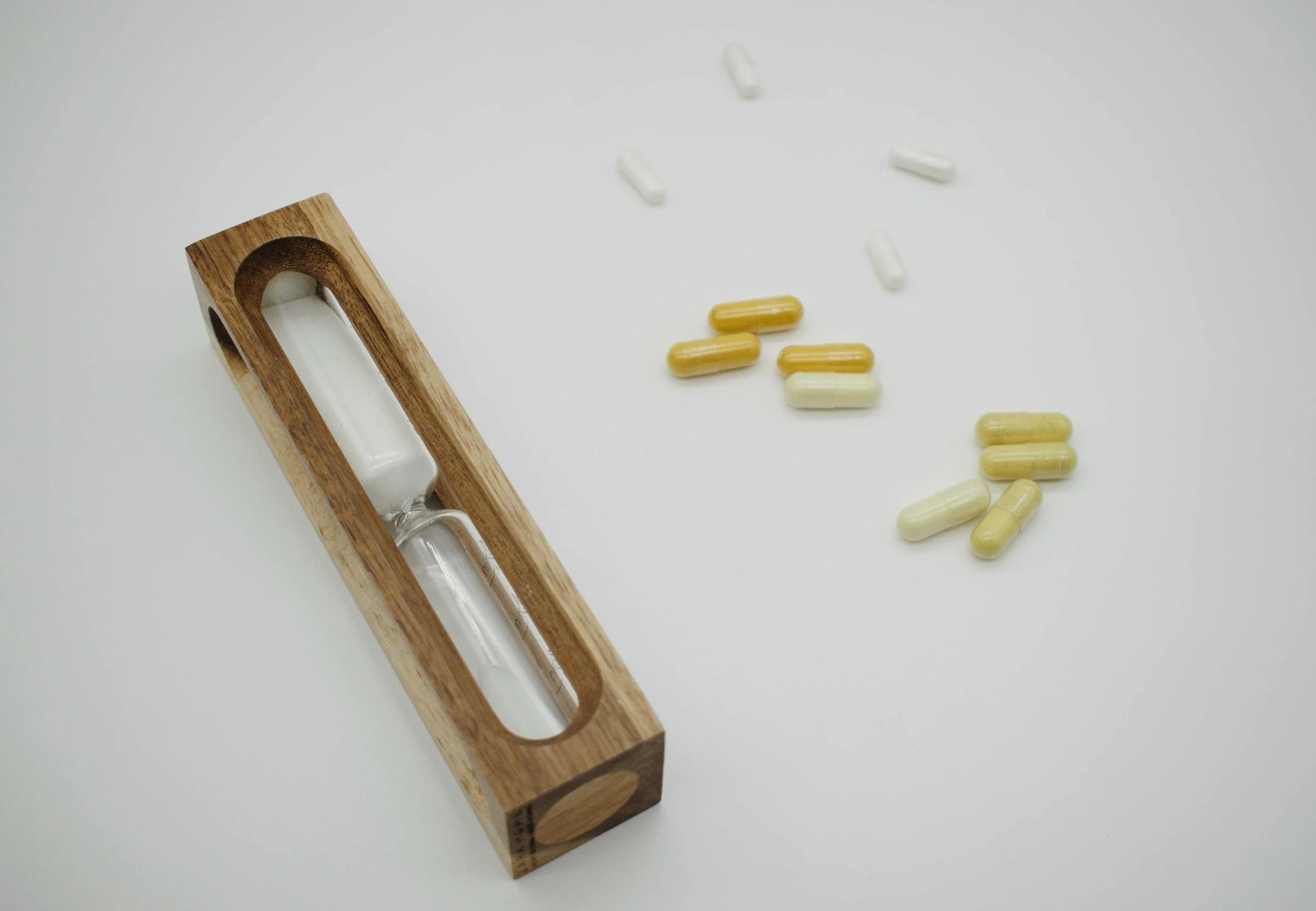Genes and molecules that regulate ageing